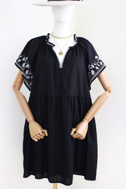 Vestido nuevo bordado | Talla L