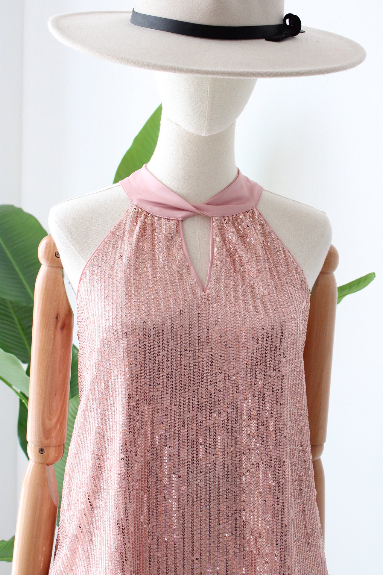 Top rosita con lentejuelas y seda, nuevo | Talla S